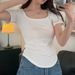 White sleeved t-shirt for women in summer 2024, new style with front shoulders to cover the belly and show off weight._voghion.com