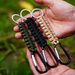 Portachiavi intrecciato fatto a mano con moschettone in paracord a sette fili, per escursionismo, campeggio, picnic e sopravvivenza_voghion.com