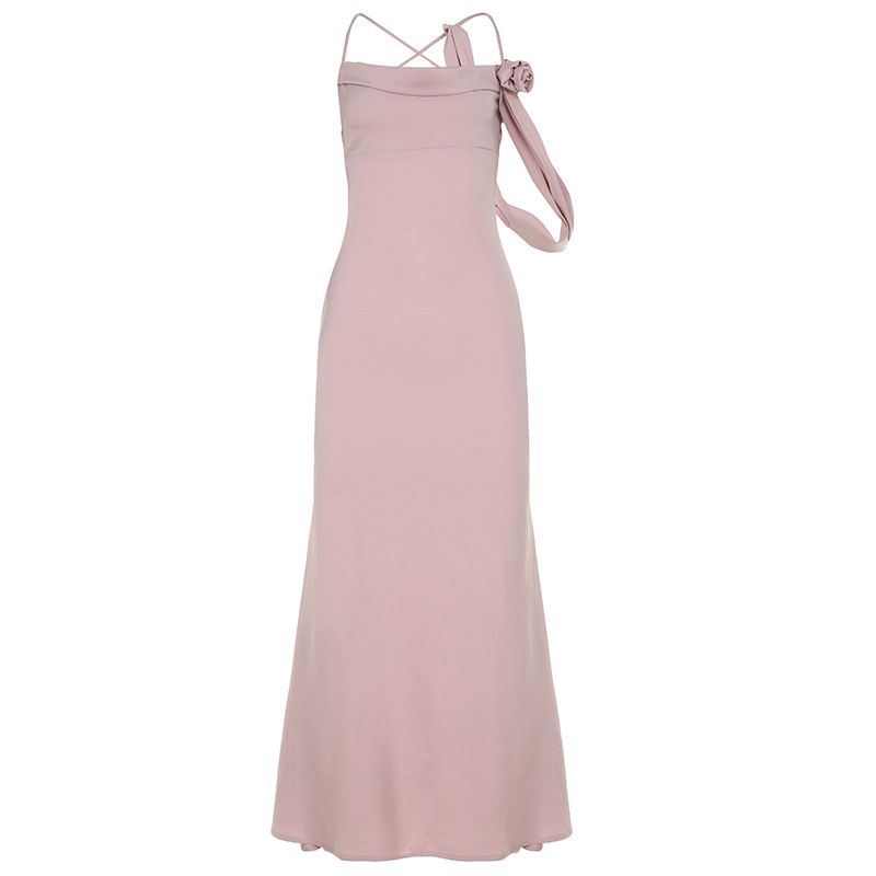 2024 neue Feste Farbe Große Backless Sanfte Temperament Schwingen Kragen Satin Hosenträger Kleid Weibliche Sexy Hüfte Umarmt_voghion.com