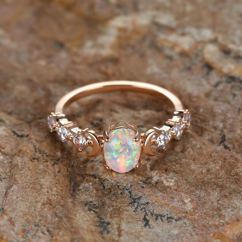 New Oval Opal Moon Women's Fashion Light Luxury Four-Prong Diamond Ring_voghion.com