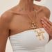 Set di collane a strati religiose color argento per donna, pendenti a croce multi-stile con dettagli in perle e pietre preziose, collezione di gioielli spirituali_voghion.com