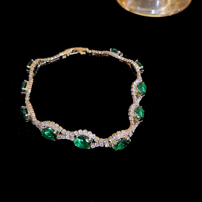 Emerald Green Diamond-Studded Clasp Niche Design Bracelet Light Luxury High-End Sense Temperament Jewelry For Women_voghion.com