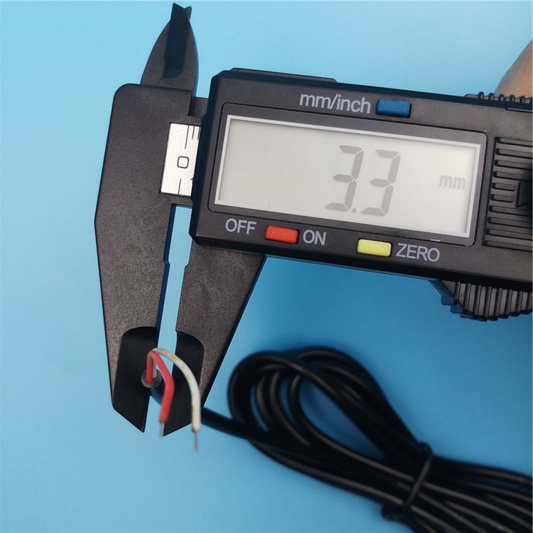 Uovertruffen kvalitet 1A Fed enkelthoved to-kernet ren kobber opladnings-USB-datakabel 1,5 m 2-kernet tilslutningsnetledning_voghion.com