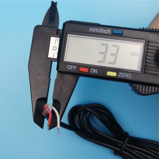 Uovertruffen kvalitet 1A Fed enkelthoved to-kernet ren kobber opladnings-USB-datakabel 1,5 m 2-kernet tilslutningsnetledning_voghion.com