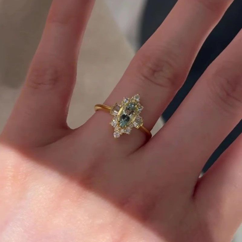 Prsten s ukazováčkem Night Star Eyes "Sparkle Light Blue Zircon Clear Cool, malý a nádherný těžký průmysl, vysoká krása_voghion.com