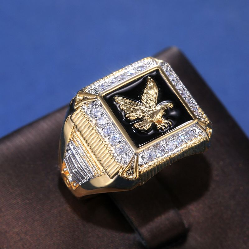 Anillo de diamantes con águila galvanizada y baño de oro para hombre_voghion.com