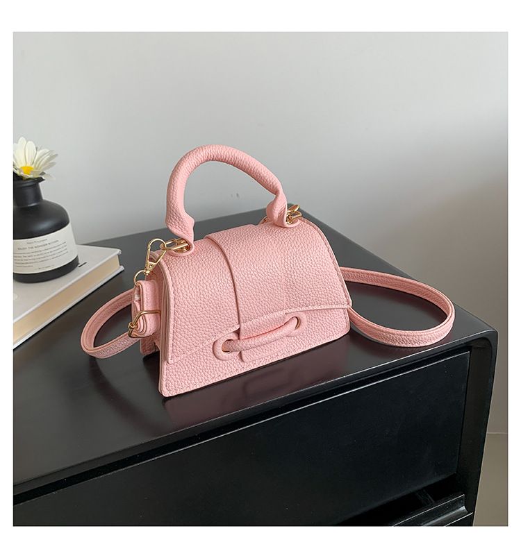 Sac à main élégant à bandoulière avec chaîne pour femme, petit sac carré, design de niche, début d'automne 2023_voghion.com