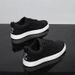 Schwarzes deutsches Training für Herren, vielseitige Sport-Sneaker im Herbststil, verschleißfester, geruchsabweisender Low-Top-Casual_voghion.com
