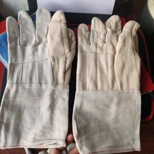 Dongxi Brand High Temperature Gloves/Heat Resistant Gloves/Three-Layer Canvas Gloves/Heat-Resistant Gloves_voghion.com