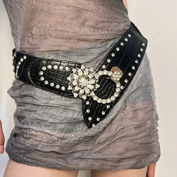 Cintura elastica larga con strass e cuciture a caldo transfrontaliere da donna_voghion.com