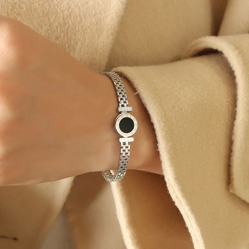 Bijoux pour femmes, légers, luxueux, tendance, personnalité, bracelet de niche, résistant à la lumière, design en acier titane plaqué or 18 carats, bijoux à main_voghion.com