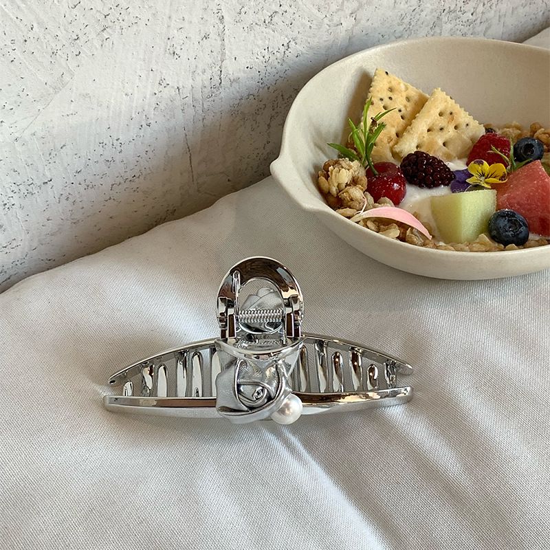 sølv rose blomst perle gripeklips kvinners eksklusive hårspenne bakhodet metall haiklips hårtilbehør hodeplagg_voghion.com