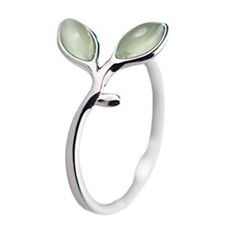 Stile di moda 2025 Nuovo, semplice anello alla moda con foglia e opale, gioielli placcati in argento, anello geometrico aperto con ramo verde_voghion.com