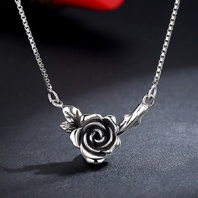 Sier Sterling VENUS Black Rose ketting voor vrouwen eenvoudig temperament Retro Thaise Sier sleutelbeenketting Trend_voghion.com