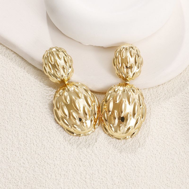 Elegante, vergoldete, geometrische Statement-Ohrringe mit Wassertropfen und hochwertigem Gefühl_voghion.com