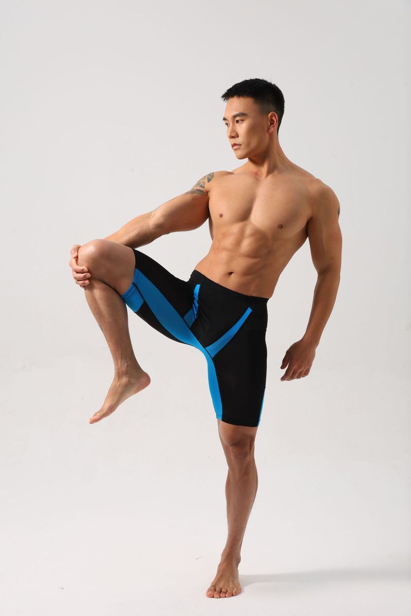 Abbigliamento da uomo, collant fitness color carne, comodi e super elasticizzati_voghion.com