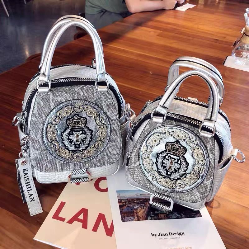 1152B Hot Diamond for Women's 2023 New Fashionable and Western Style Three purpose Small Backpack with Soft Leather_voghion.com