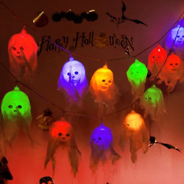 Spooky Halloween LED Ghost Skull String Lights - 2.5m Battery-Operated Decorative Lights With Sheer Fabric For Indoor & Outdoor Party Decor_voghion.com