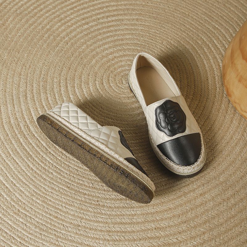 Damenschuhe Nische Flache Ein-Fuß Dickbesohlte Einzelschuhe Loafer_voghion.com