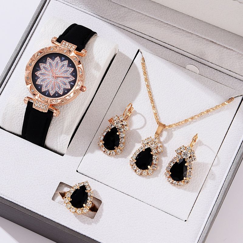 Luxury Fashionable and Versatile, Grand Water Diamond Belt, Women's Four piece Set, Box, Quartz Wrist Watch, No Gift Box_voghion.com