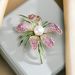 Pfingstrose Brosche Korea Schwerindustrie Micro-intarsien Farbe Zirkonium Brosche Abzeichen Blume Zirkon Pin Abendessen Kleid Lila Gold_voghion.com