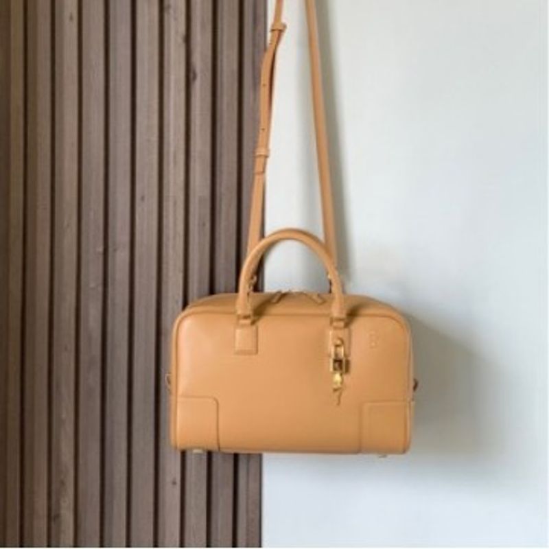 L Yiwei Borsa a tracolla piccola con cerniera in pelle di vitello nappa da donna 24 Nuova alta qualità_voghion.com