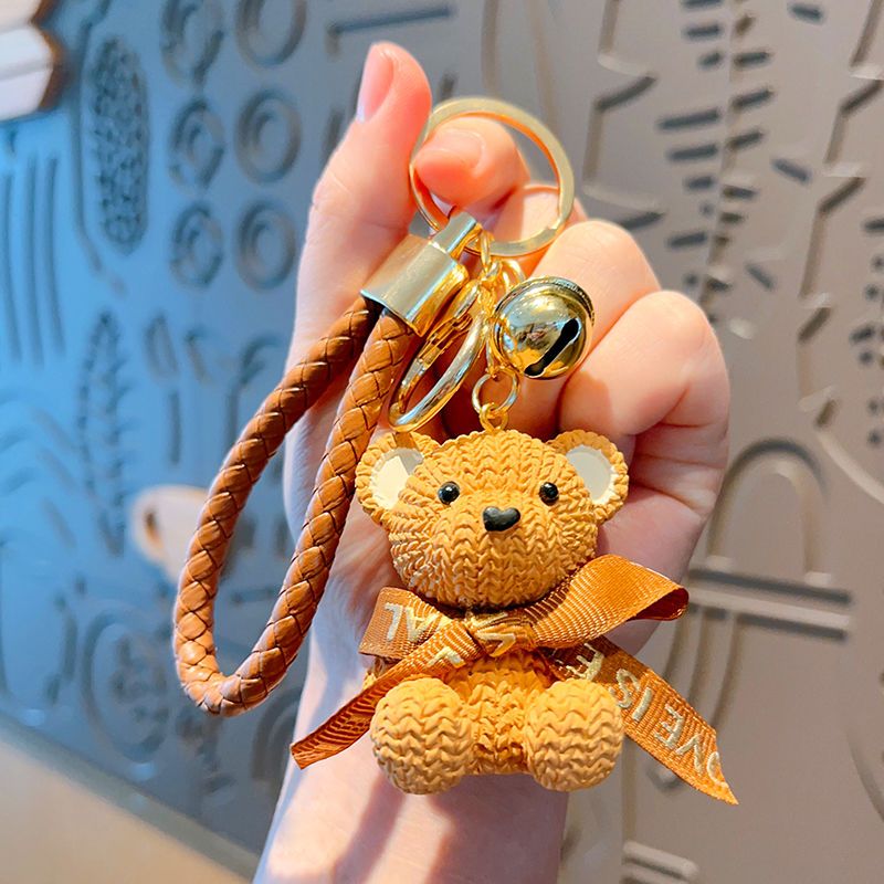 Tegneserie søt harpiks vevd bjørn bilveske liten dukke anheng nøkkelring_voghion.com