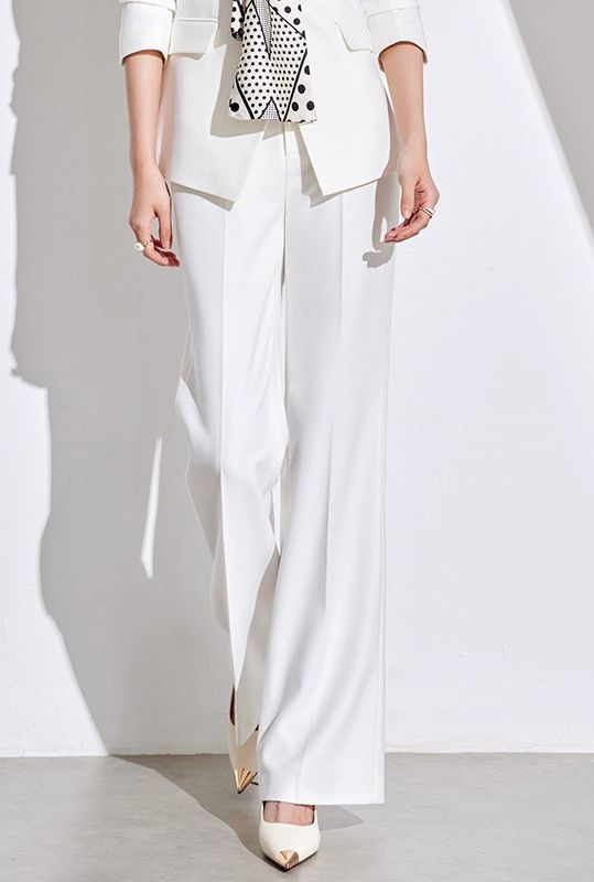 Conjunto elegante branco clássico da moda de alta qualidade para escritório e deslocamento de duas peças_voghion.com