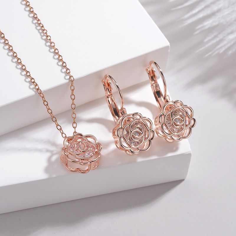 Frauen Schmuck Hohl Rose Zirkon Anzug Weibliche Licht Luxus Nische Kurze Hohe Qualität_voghion.com