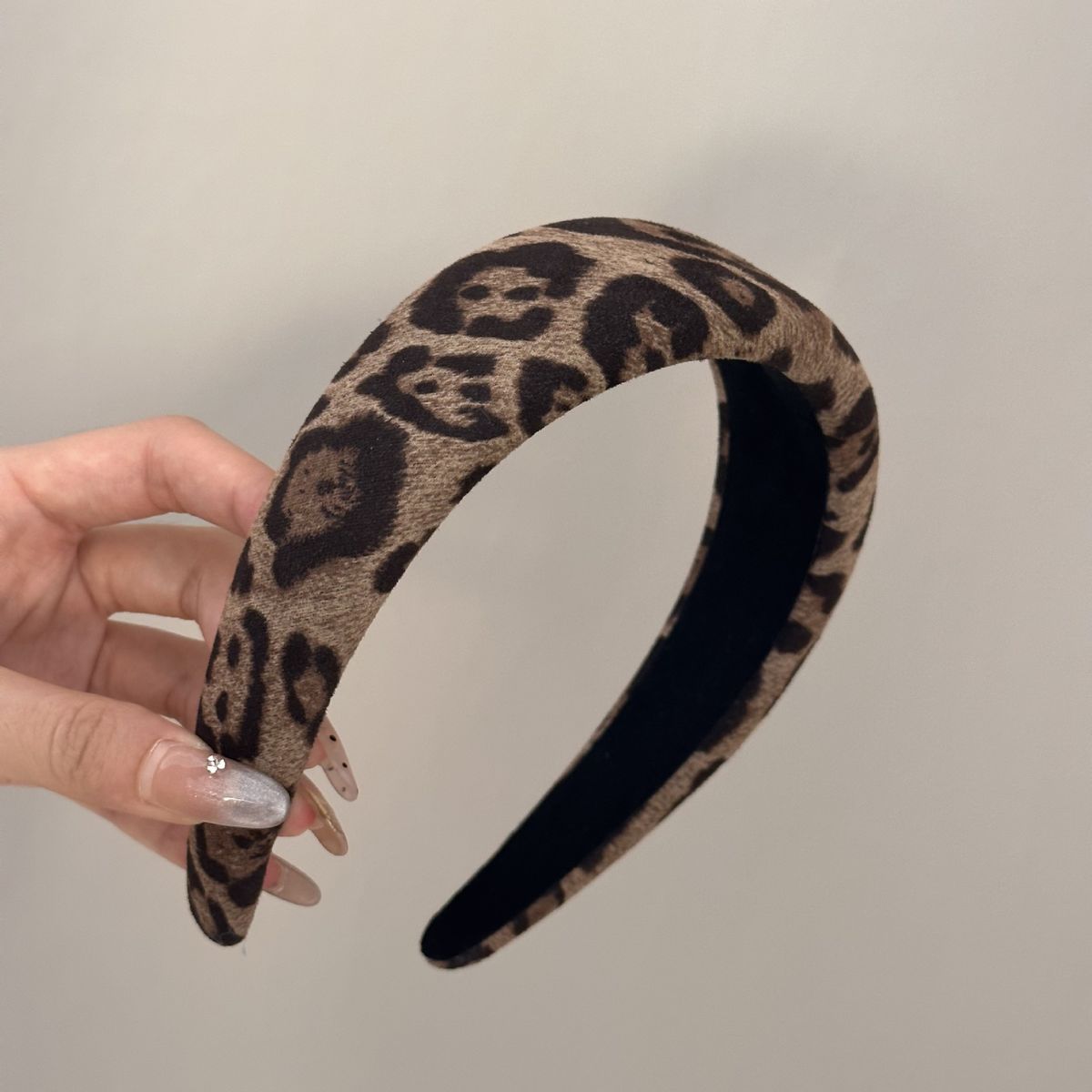 Semplice stampa leopardata con nodo di colore a contrasto, bordo largo, nuovo stile coreano, fascia per capelli in tessuto elegante e versatile, capelli_voghion.com