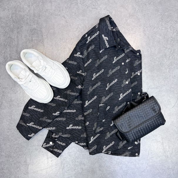 Herrenjacke mit lockerem Buchstaben-Trend und Revers_voghion.com