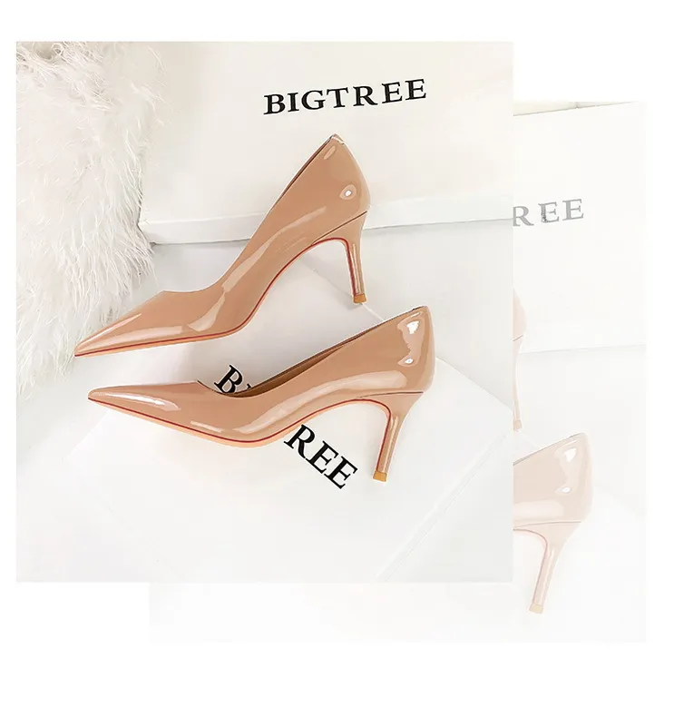 Escarpins à talons hauts pour femmes en cuir verni pailleté avec bouts fins, peu profonds et pointus_voghion.com