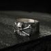 Anello aperto regolabile con teschio da motociclista hip-hop in stile punk_voghion.com