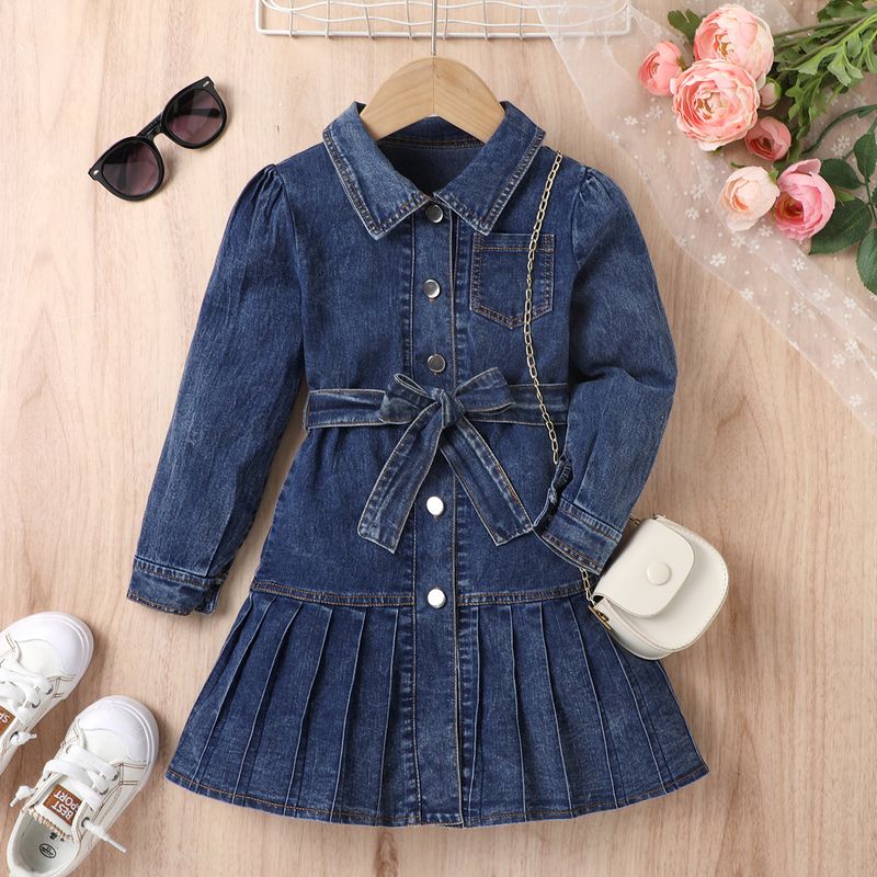 Denim set van twee voor meisjes - geplooid shirt met lange mouwen en vestrok met strikceintuur, schattige casual outfit voor peuters_voghion.com