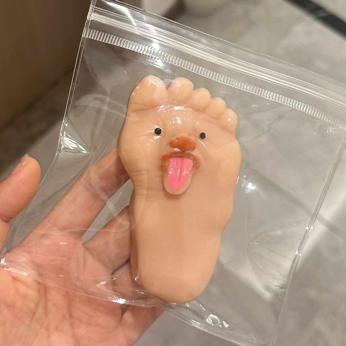 Schaum-Squishies, Cartoon, große Füße, Kneifspaß, Jagd, lustig, süß, weich und zäh, Q, elastisch, Arbeits- und Lernspielzeug, Dekompressionsspielzeug, Fußkneifen_voghion.com