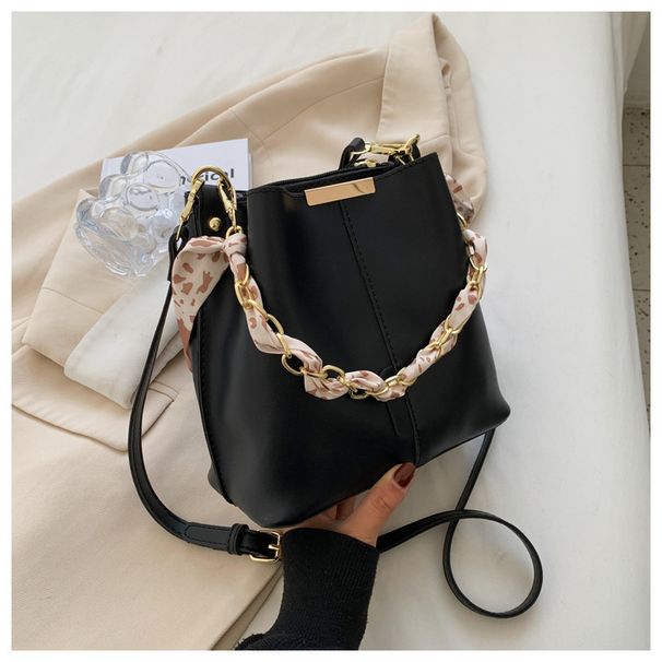 Fashion 2023 Summer New Large-capacity Women's Single Shoulder Bag Niche Design Chain Portable Messenger Bag Chain Bucket Bag_voghion.com