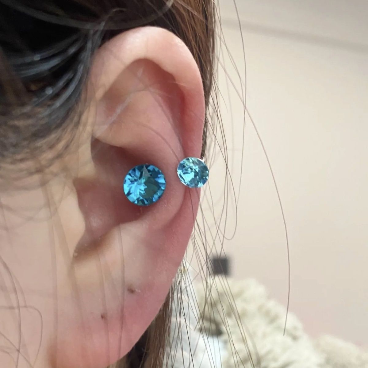 Blue Titanium Steel Bone 1.2mm Thick Ear Helix Stud Non-Fading Rhinestone Combination Earrings New Style_voghion.com
