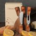 Stainless Steel Cream Acacia Wood Handle Cheese Knife 6-Piece Set With Storage Stand_voghion.com