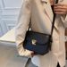 High-End für Damen 2023 Neue trendige Mode Vielseitige strukturierte Nischen-Crossbody-Tasche mit einer Schulter, quadratisch, kleine Tasche_voghion.com