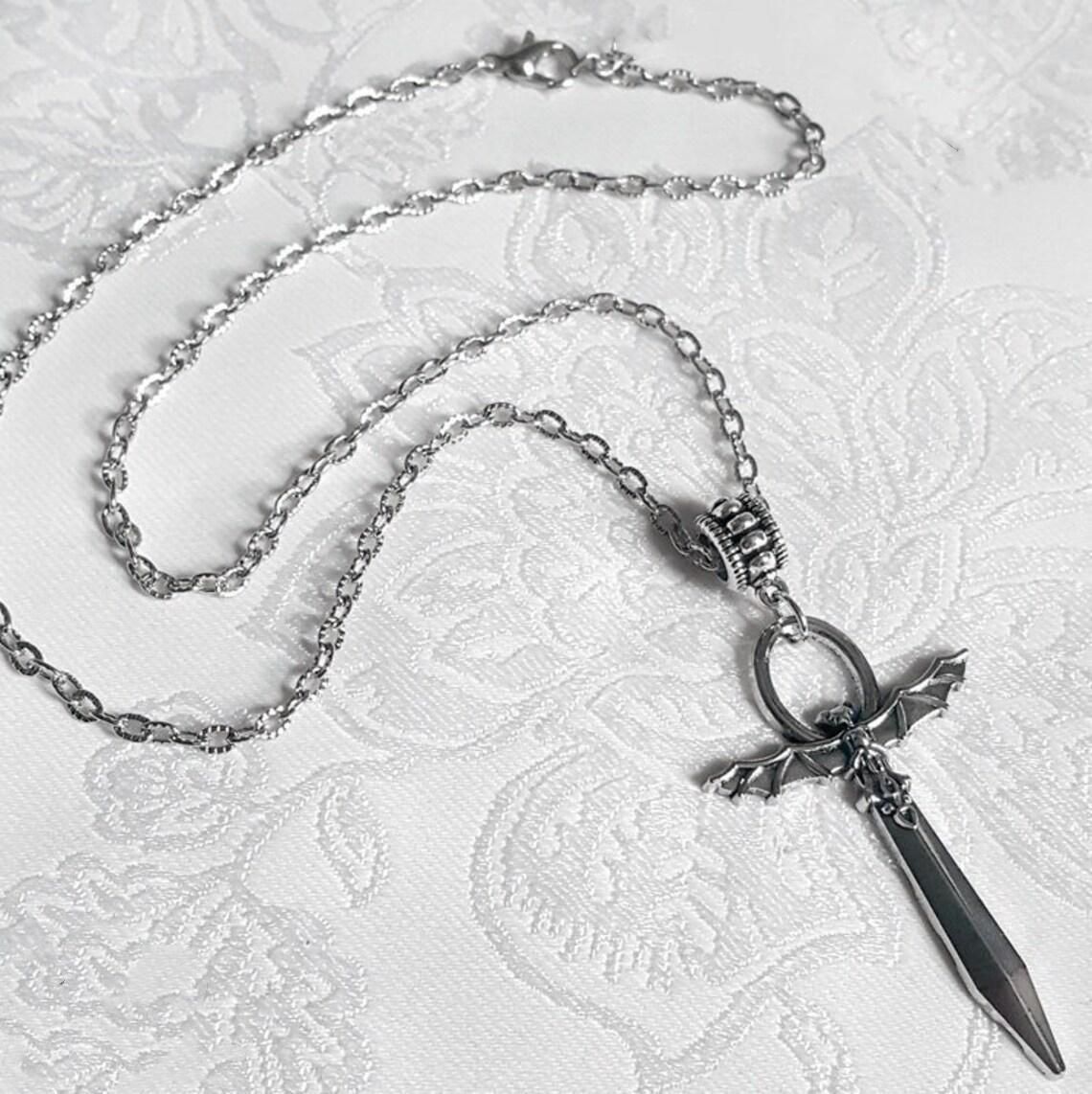 Gioielli e accessori Collana con ciondolo a forma di ala di pipistrello gotica_voghion.com