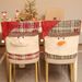 Festliches Weihnachtsstuhlhussen-Set – Gemütliches Schneemann- und Weihnachtsmann-Design mit Schneeflockenmuster (Rot/Weiß)_voghion.com