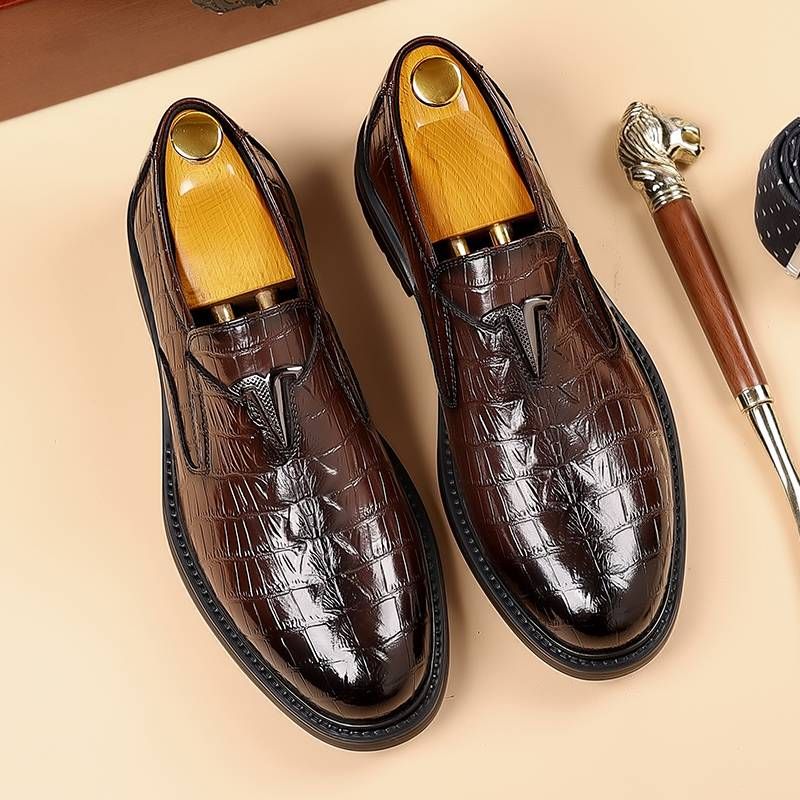 Neue Mode Herren Braun Business Casual Loafer Schuhe Tägliches Büro Schwarze Schnalle Mönch Herrenschuhe Ein Fuß Abdeckung Bankett Kleid Hochzeit Lederschuhe_voghion.com