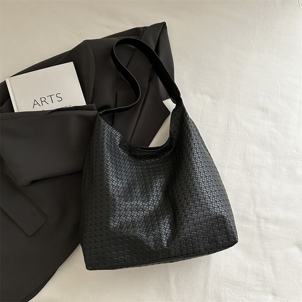 Borsa a tracolla versatile, tendenza autunno 2025, borsa tote retrò da donna_voghion.com