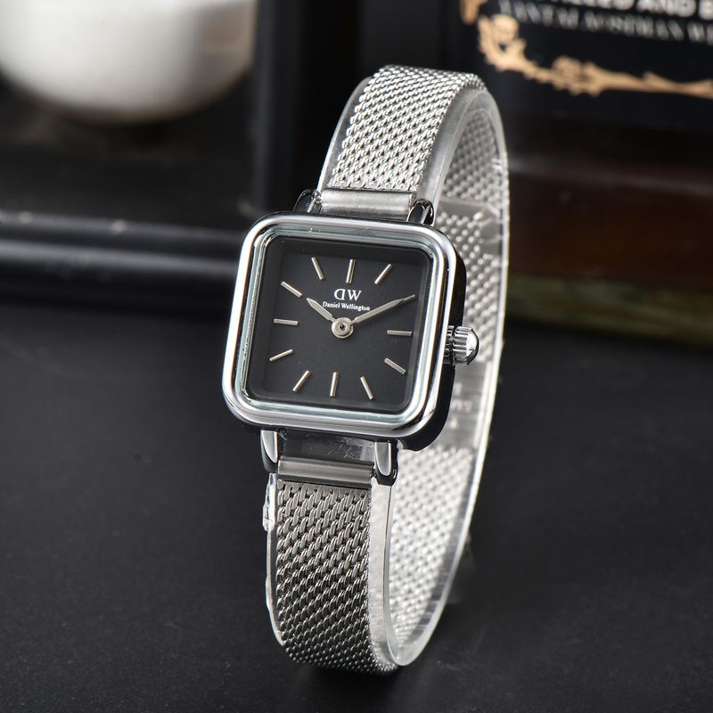 Daniel Wellington New Hot Sale Influx Of Women Stainless Steel Dial Personality Texture Beautiful Photo Square Steel Band Quartz Women's Watches_voghion.com