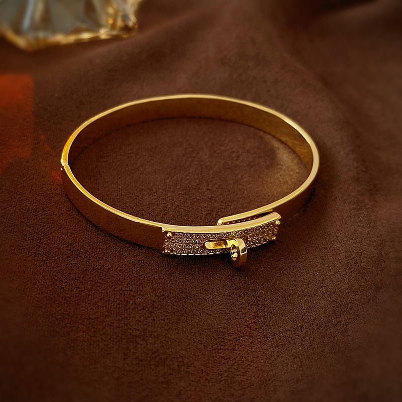 Designer zircon geometric buckle bracelet light luxury high sense bracelet simple fashion couple_voghion.com