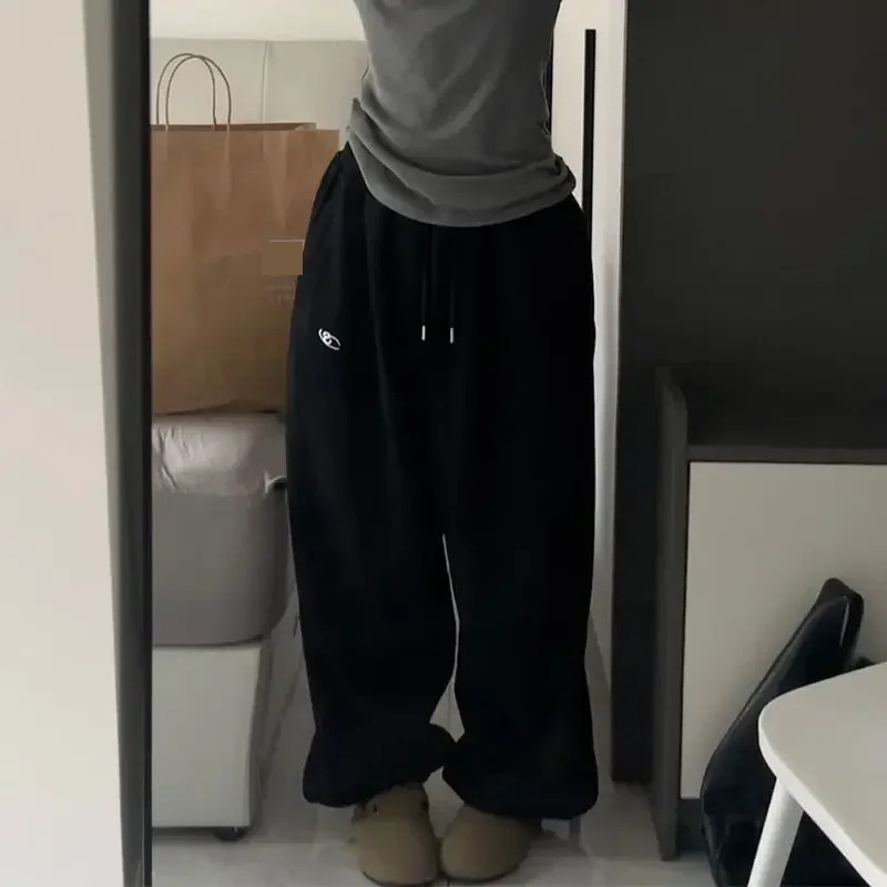 Women's Clothing Velvet Retro Sweatpants Embroidered High Waist Drape Loose Cuffs Casual Sports Pants_voghion.com
