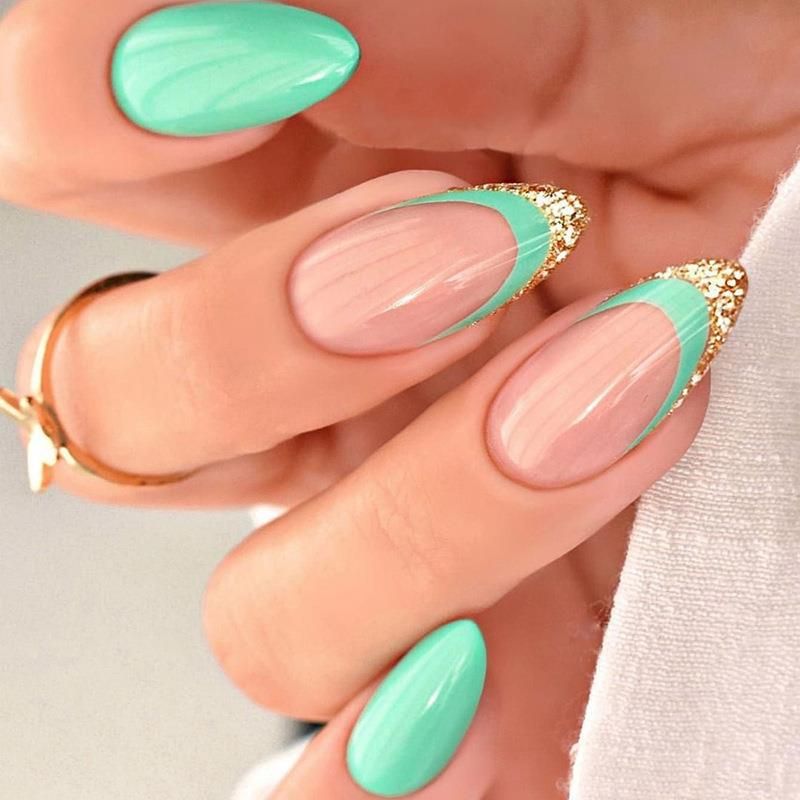 24 Stuks Glitter Gouden Lijnen Franse Nep Nagels Met Amandel Ontwerp Middellange Druppelvorm Kunstnagels Ovale Druk_voghion.com