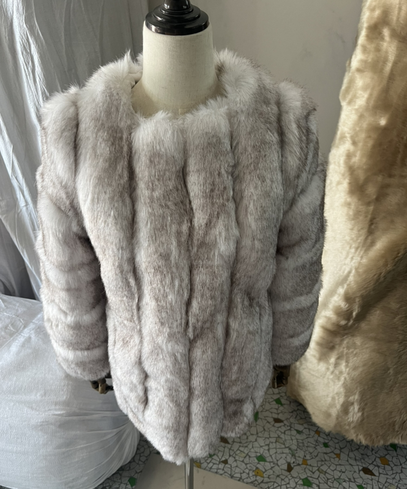 Roupas femininas casaco de pele para mulheres novo outono e inverno pele de raposa comprimento médio casaco de pele artificial_voghion.com