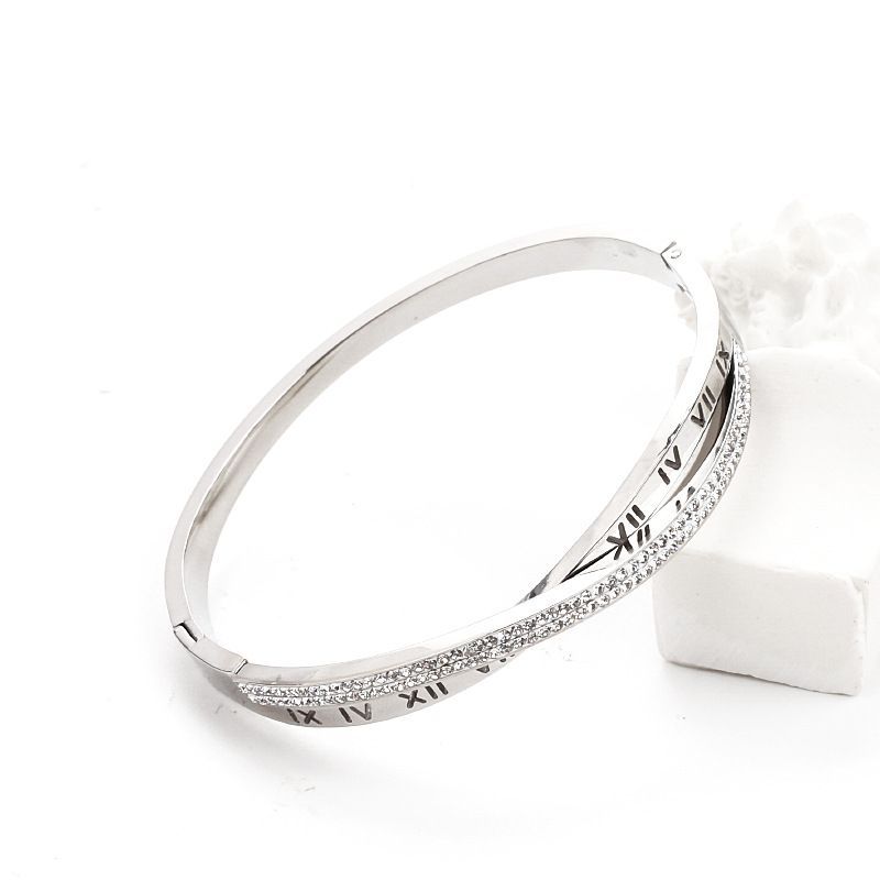 Roman Letters Titanium Steel Hollow Female Letter Buckle K Gold Star Bracelet_voghion.com