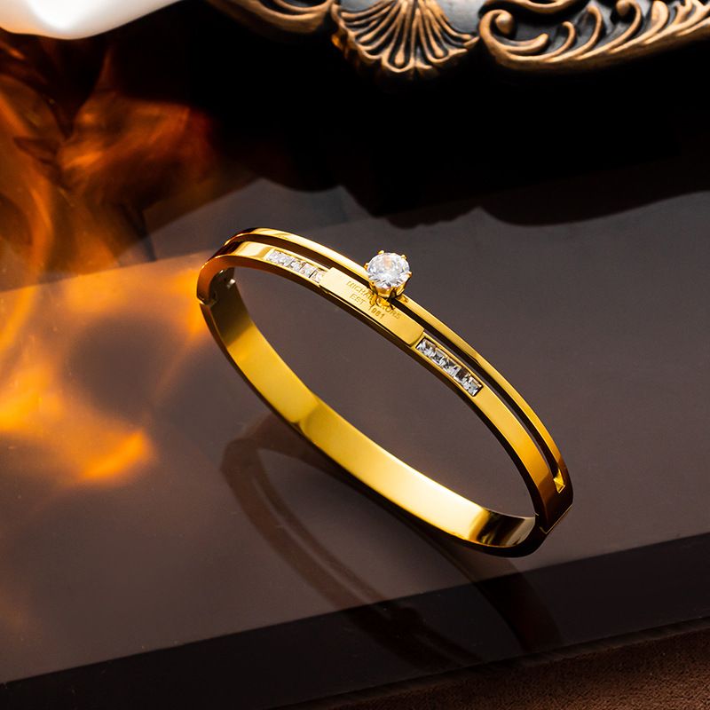 Titanium stalen sieraden zes klauw diamanten enkele rij vierkante diamanten armband veelzijdige liefde voor altijd damesarmband_voghion.com